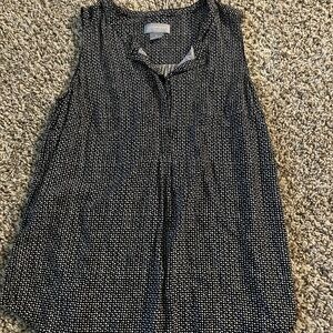 Liz Claiborne Black and White Sleeveless Blouse